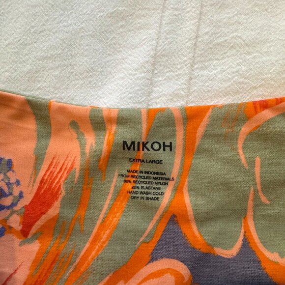 Mikoh XL Bikini Set in Vivid Floral - Malua Top and Noam Bottom - Picture 5 of 8